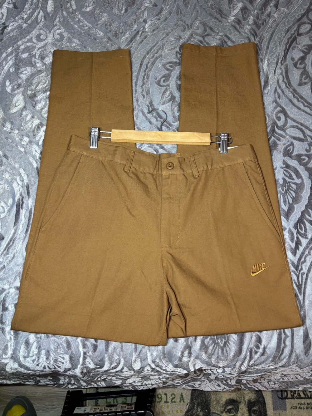 NWT Nike Mens Sz 32 Club Chino Pants Light British Tan Straight Leg FZ5770-281